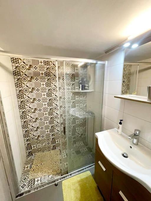 20' From The Airport,20' From The Center Of Athens Apartment Exterior foto